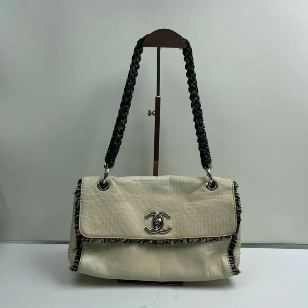 Chanel Women Pre-Loved Bag Very Good Condition